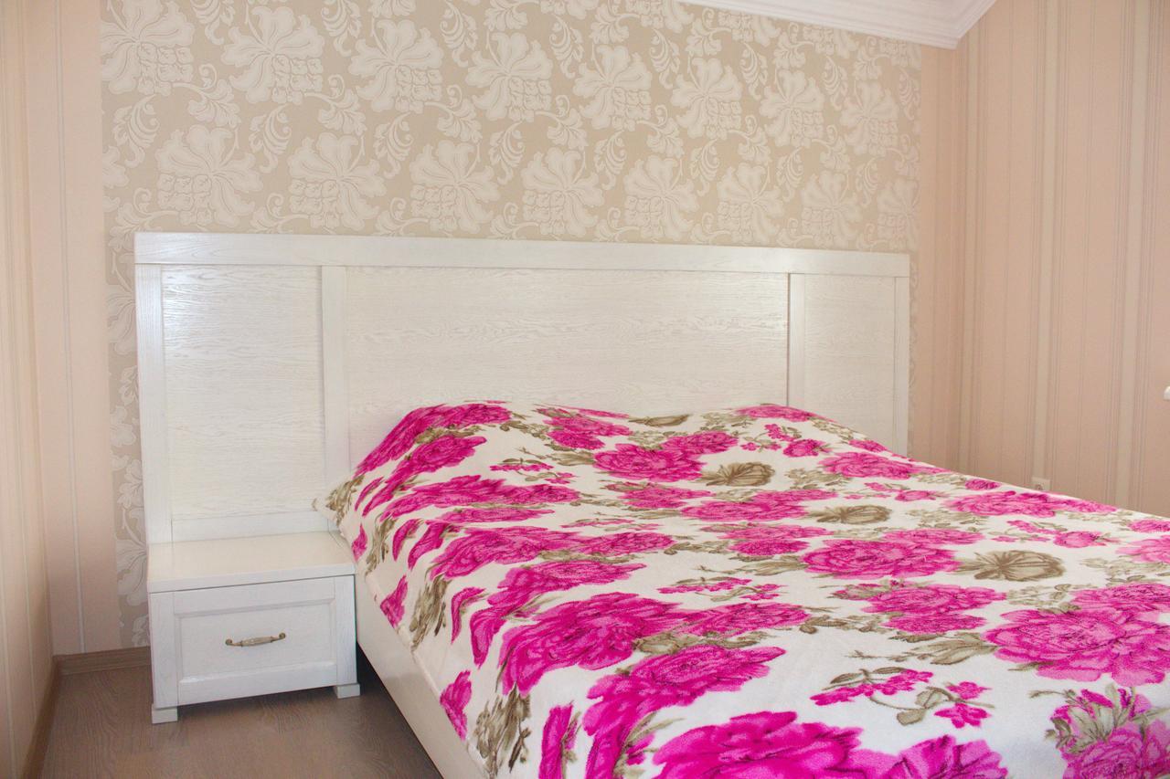 Smotrytska Vezha Hotel คาเมียเนตส์-โปดิลสกี ภายนอก รูปภาพ